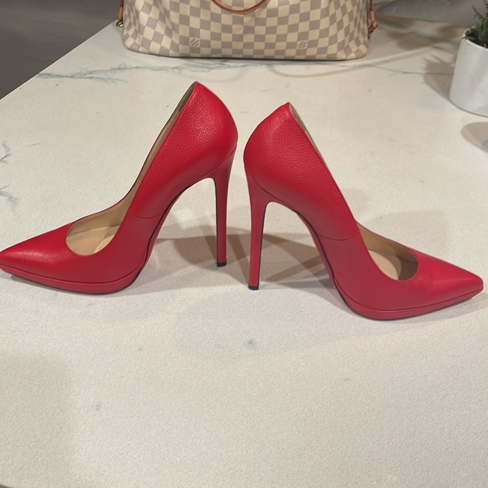 Authentic Christian Louboutin Pigalle Plato - Size 38 - Picture 10 of 14